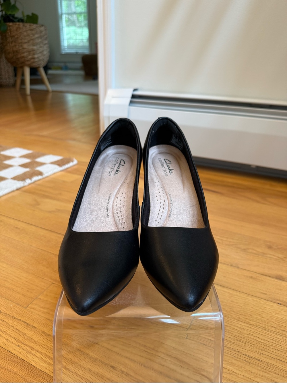 Clarks Kataleyna Gem Pointed-Toe Comfort Pumps